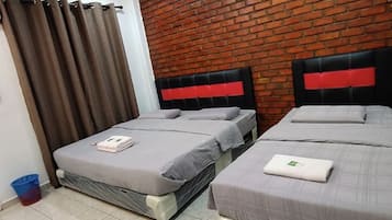 In-room safe, free WiFi, bed sheets