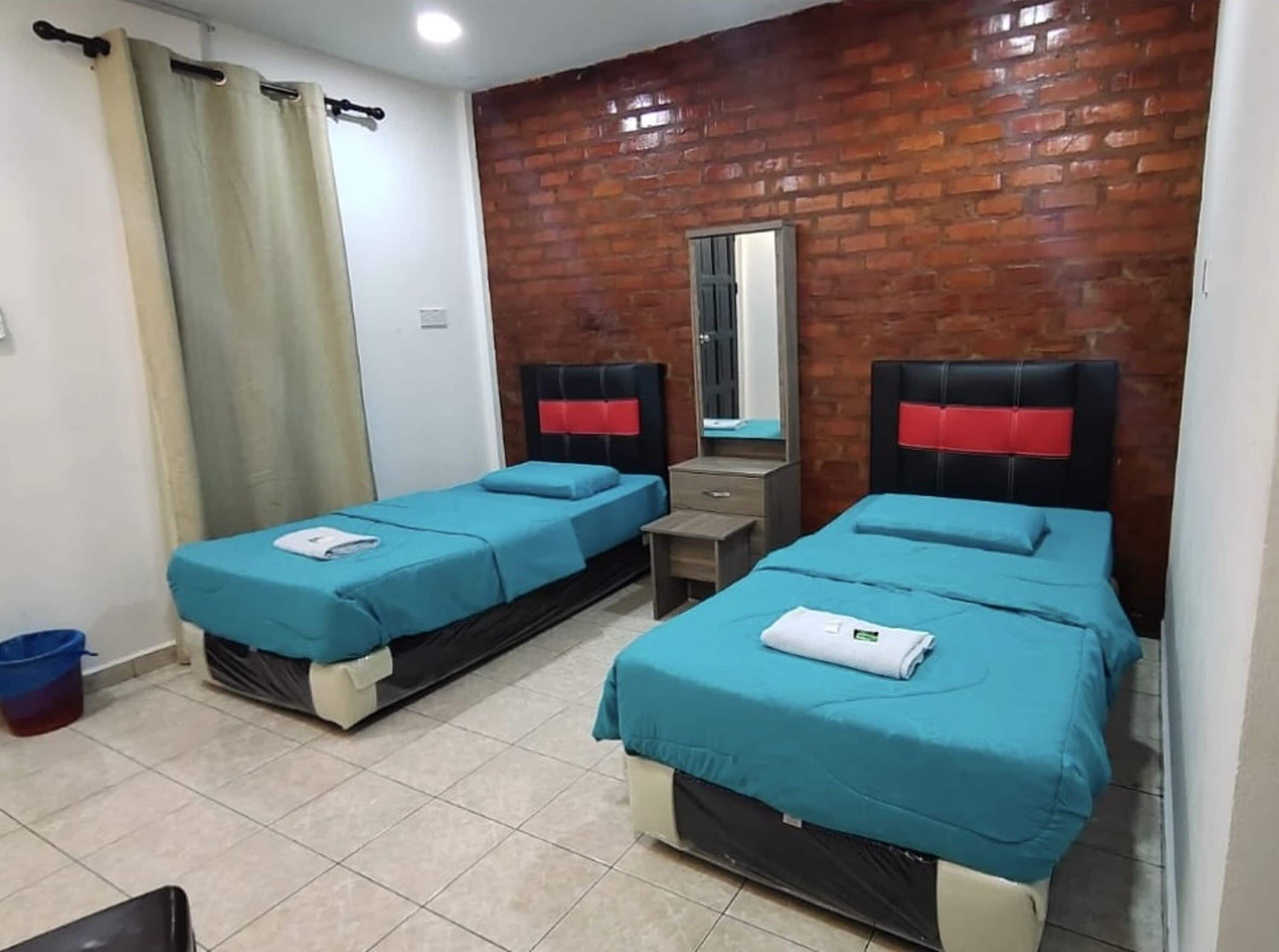 Deluxe Twin Room | In-room safe, free WiFi, bed sheets