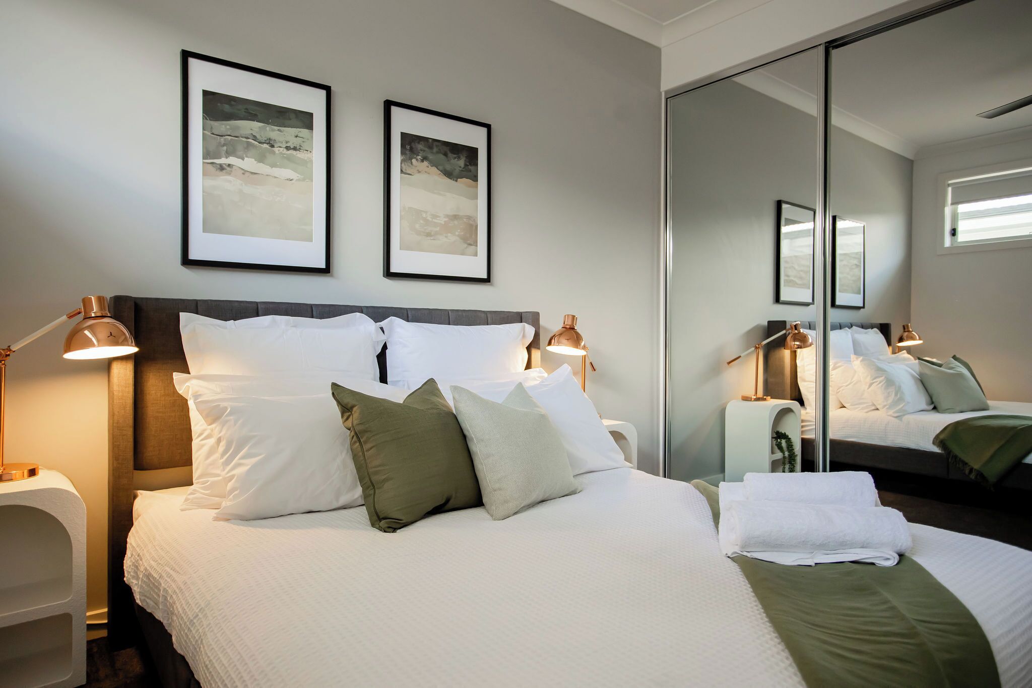 Skrivebord, strygejern/strygebræt, gratis Wi-Fi, sengetøj