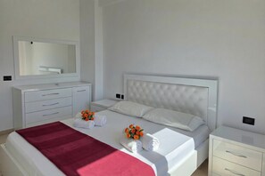 Családi apartman, 2 hálószobával, erkély, tengerre néző (Brisa Del Mar Beachfront Apartment) | 2 hálószoba és wifi