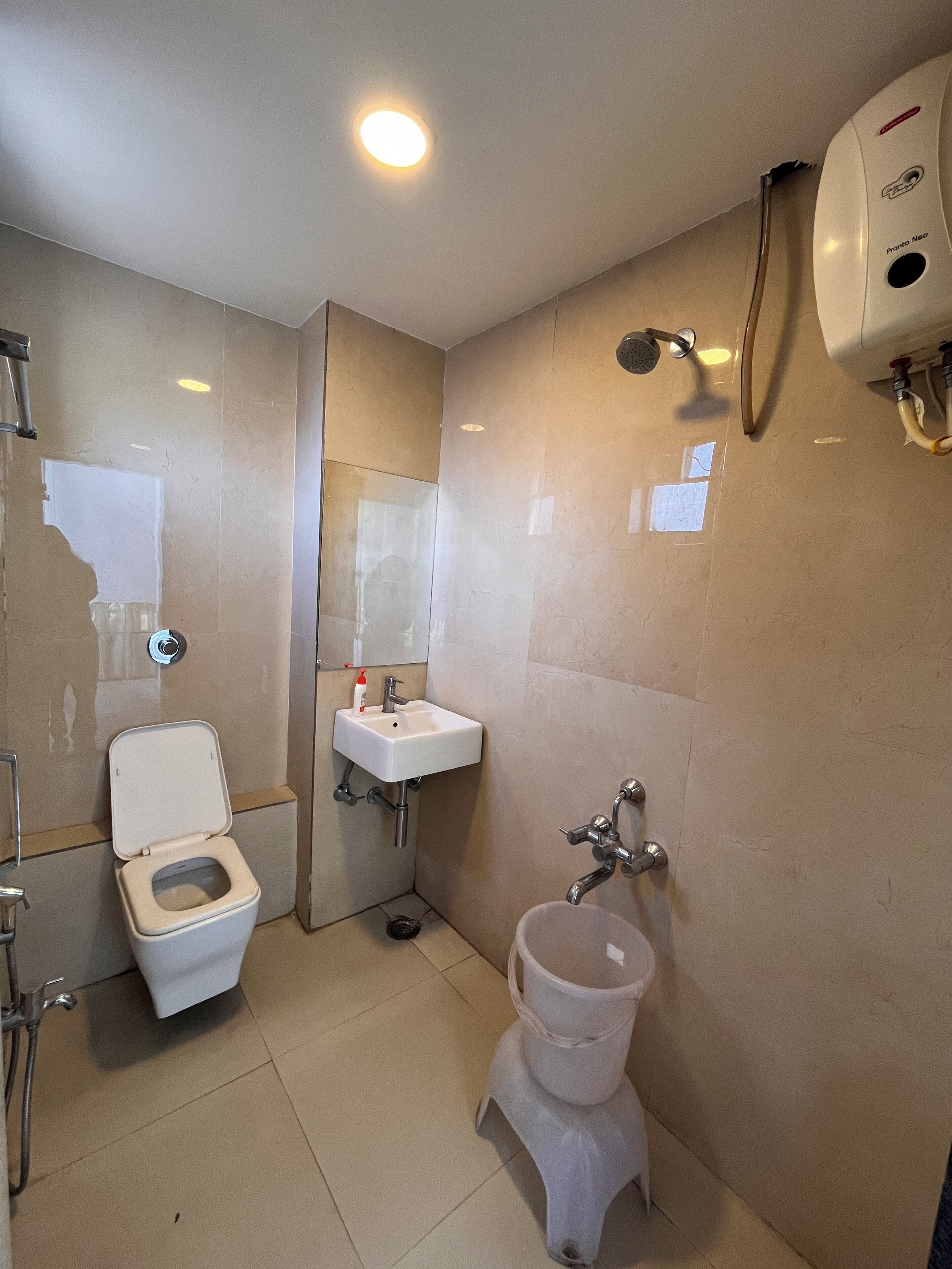 Shower, free toiletries, towels, soap