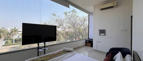 Deluxe Room | Free WiFi