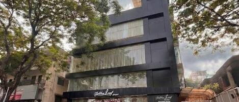 Fachada de la propiedad