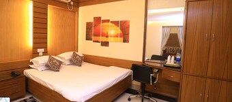 博古拉 Shyamoly Royal Inn  