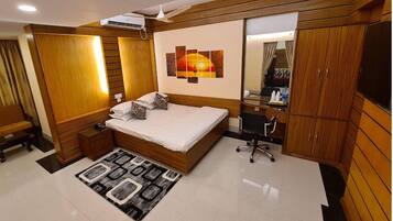 Deluxe Double Room, City View | View from room