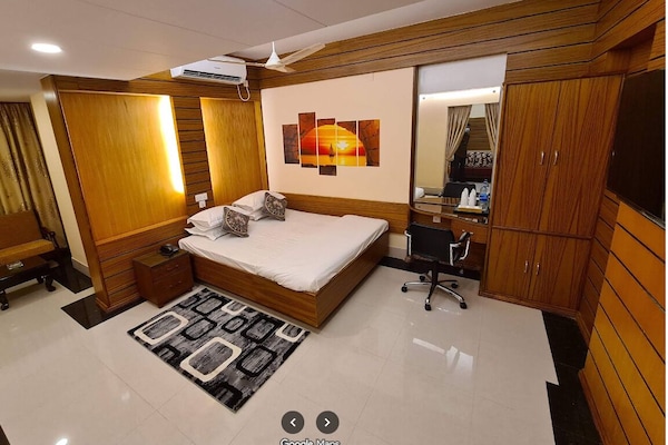 Deluxe Double Room, City View | View from room
