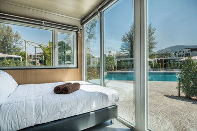 Apple House Peaceful 1-bedroom cabin with AC in Tambon Choeng Thale