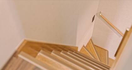 Haku B Hotel is a light-filled Japanese-style guesthouse/ Tokyo's cold winters/ Rare warmth in all rooms/ Located in the heart of Shinjuku/ Only a 4-minute walk from East Shinjuku/ Maximum occupancy of 6 people/ Completely renovated.