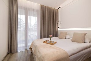 1 bedroom, iron/ironing board, travel cot, WiFi - Cozy Apartment with Balcony | 1 km from the Main Railway Station (Kraków)
