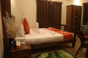 Economy Double Room, Balcony, Garden View | Free WiFi