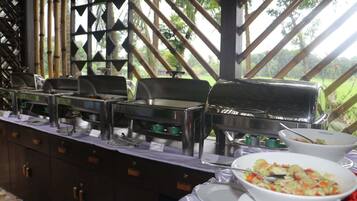 Desayuno buffet incluido todos los días
