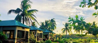 รูปโกฐา อีโครีสอร์ต พับนา  