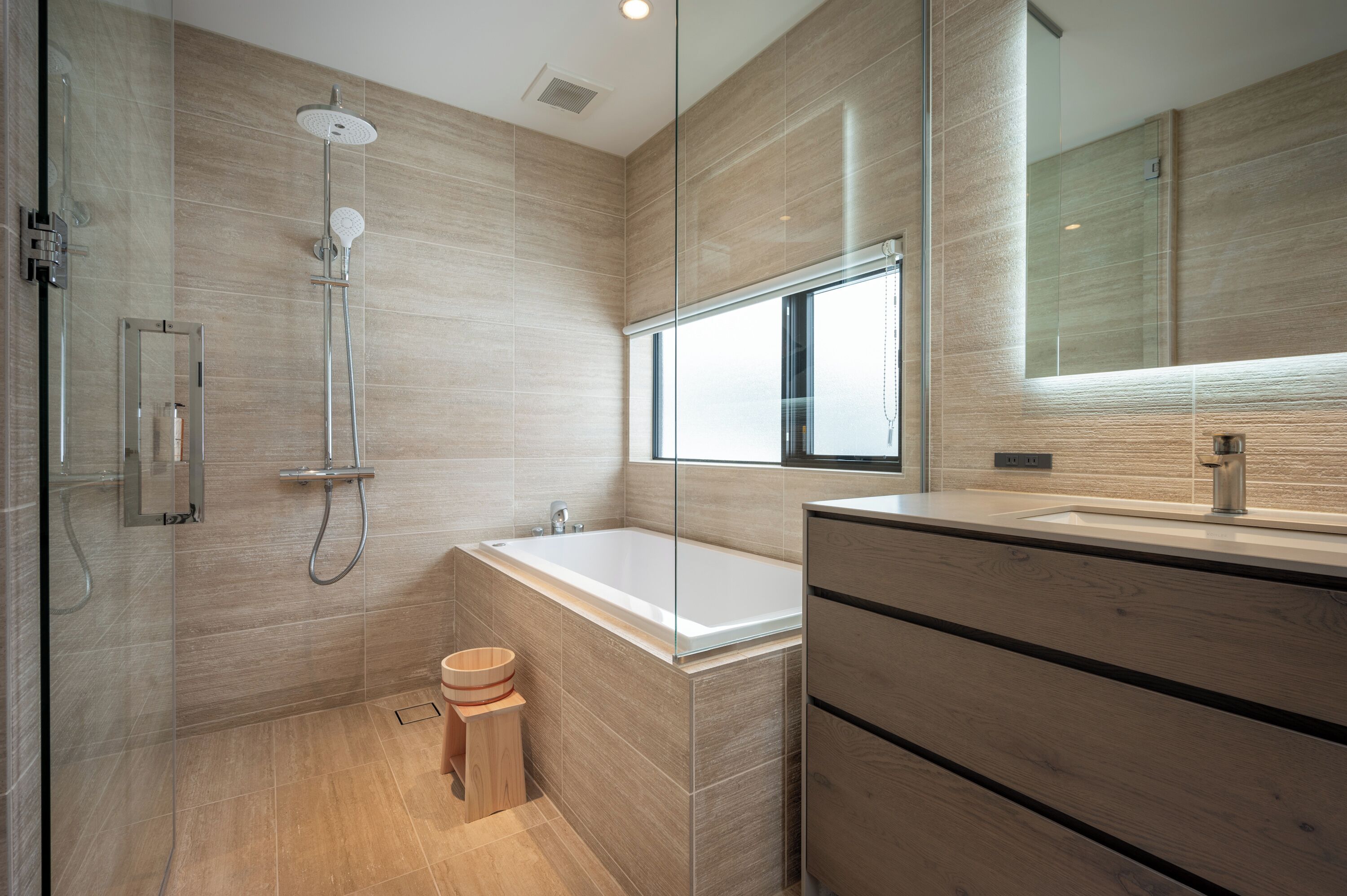 Bañera profunda