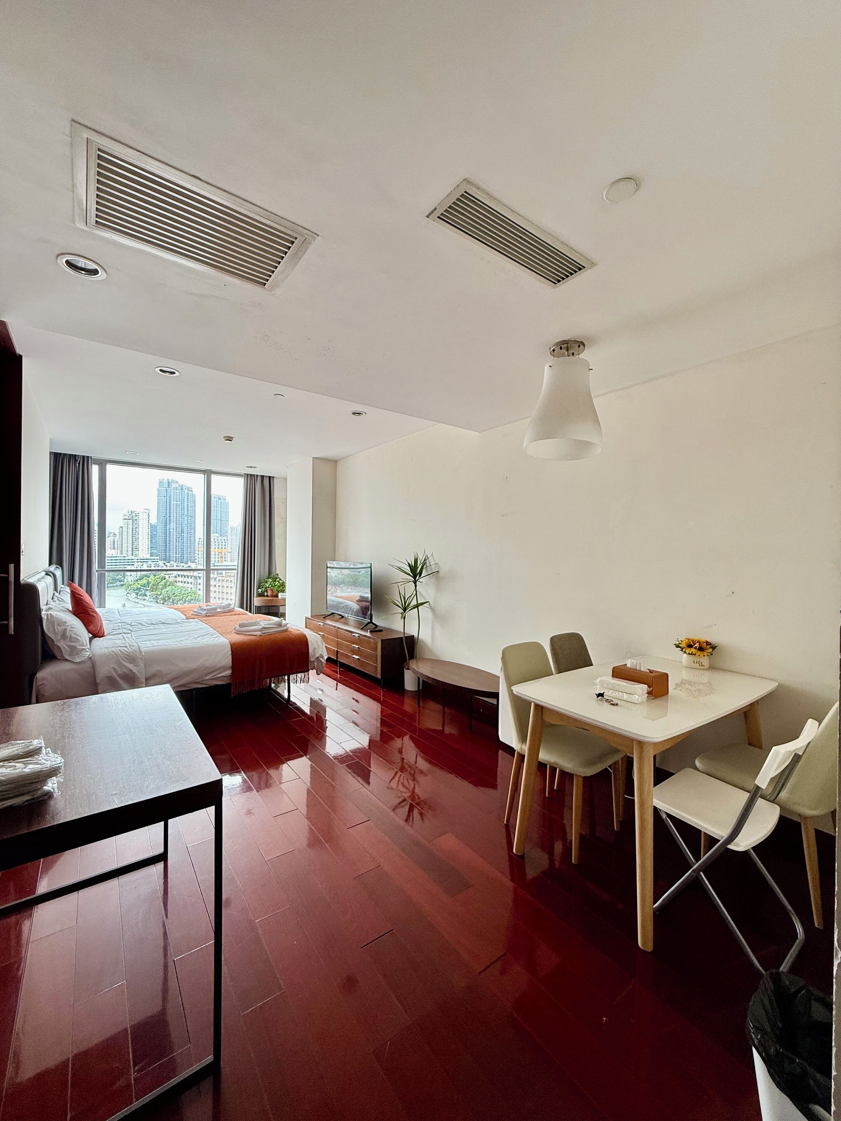 Suite familiare | Tende oscuranti, ferro/asse da stiro, Wi-Fi gratuito