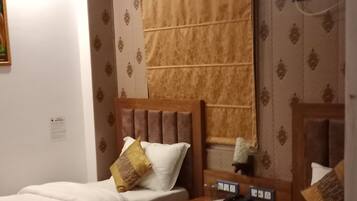 Escriptori, habitacions insonoritzades i wifi gratuïta