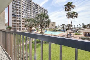 Property grounds - Steps to Sand: Resort Escape on South Padre Island (South Padre Island)