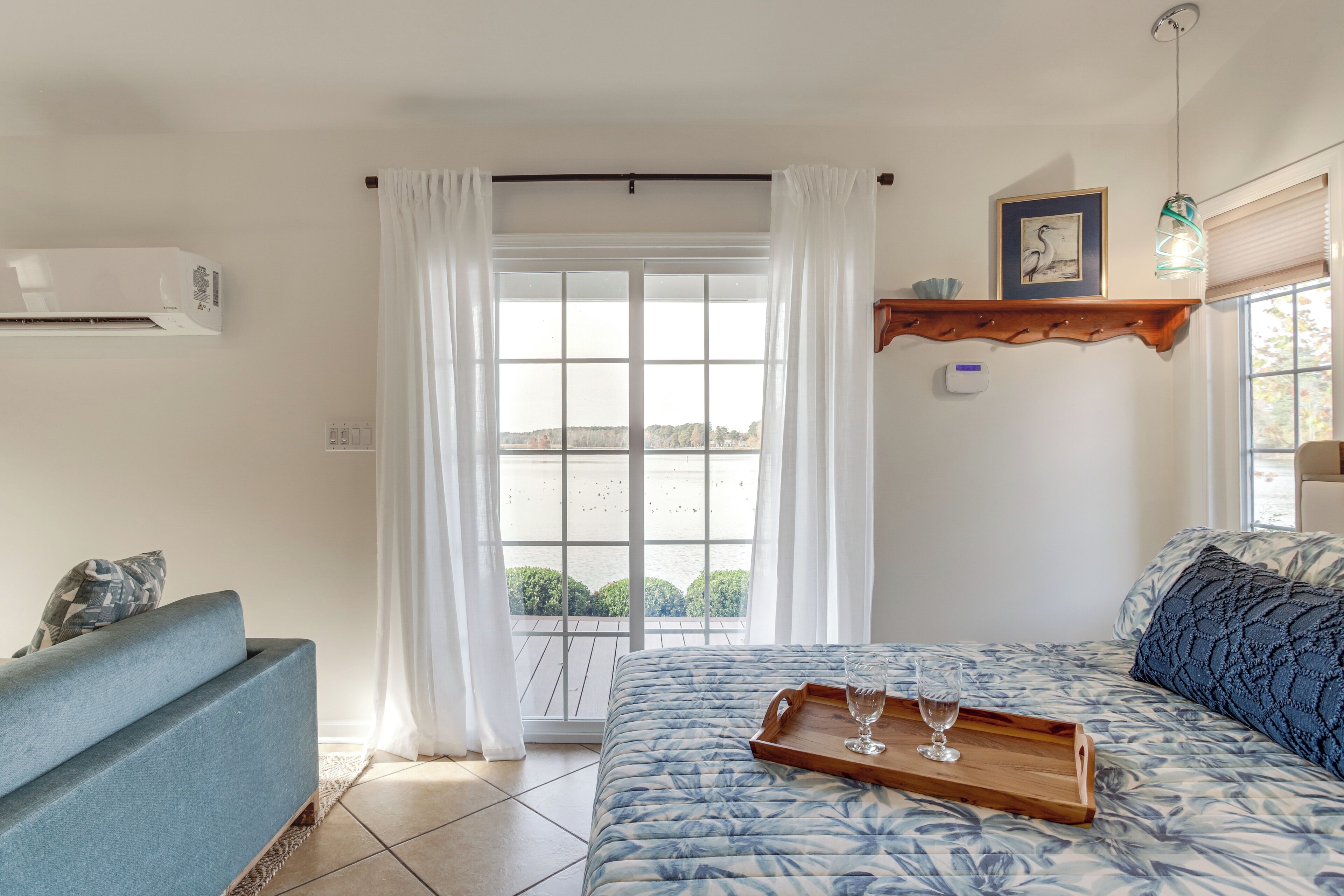 Accès Internet, draps fournis