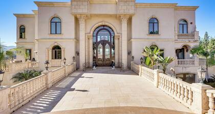 Grand 9,000-Sq-Ft Estate! Luxurious SoCal Getaway
