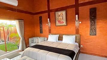 Comfort Villa, Patio, Pool View | Free WiFi