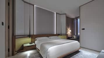 套房 | 免费迷你吧物品、客房内保险箱、办公桌、笔记本电脑工作区