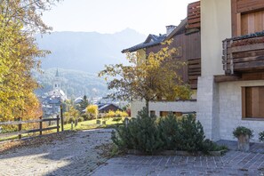 Property grounds - Casa Maddalena, comfort in Cortina d'Ampezzo (Cortina d´Ampezzo)