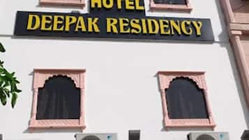 Fachada de la propiedad