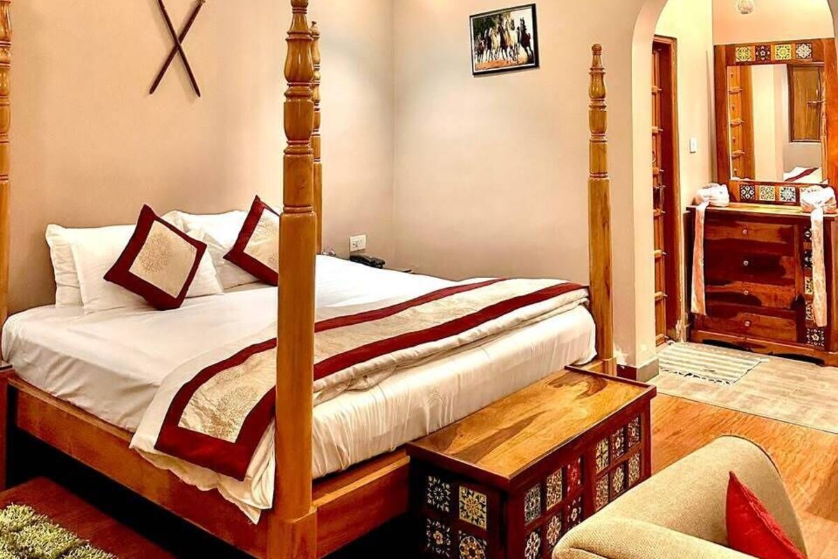 Premium bedding, desk, laptop workspace, soundproofing