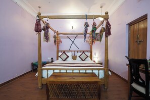 Deluxe Room, City View | Desk, laptop workspace, free WiFi