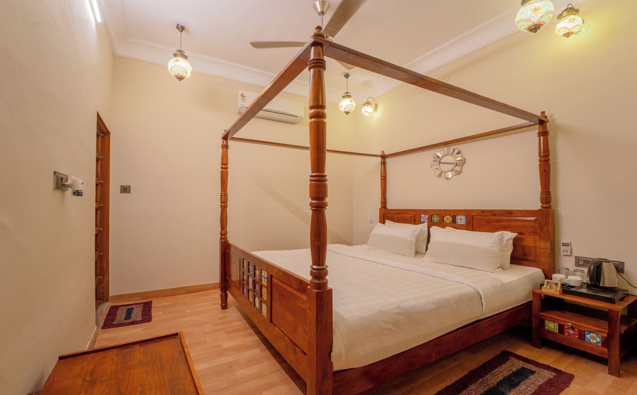 Deluxe Room | Desk, laptop workspace, free WiFi