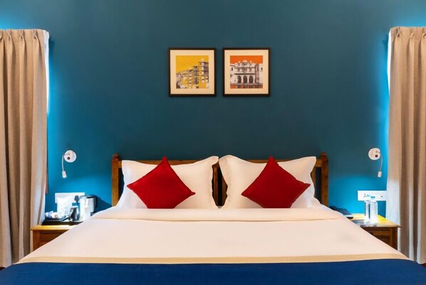 Standard Double Room, City View | Desk, free WiFi