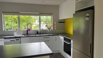 Microwave, oven, stovetop, dishwasher