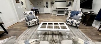 Serein by the Sea - Find relaxation where the ocean meets the redwoods!