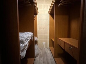 Spa - Spacious Bright Apt With Pool Table and Terrace (Sannat)