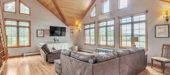 Mountain Retreat With River Views Near Sunday River and Year-round Adventure