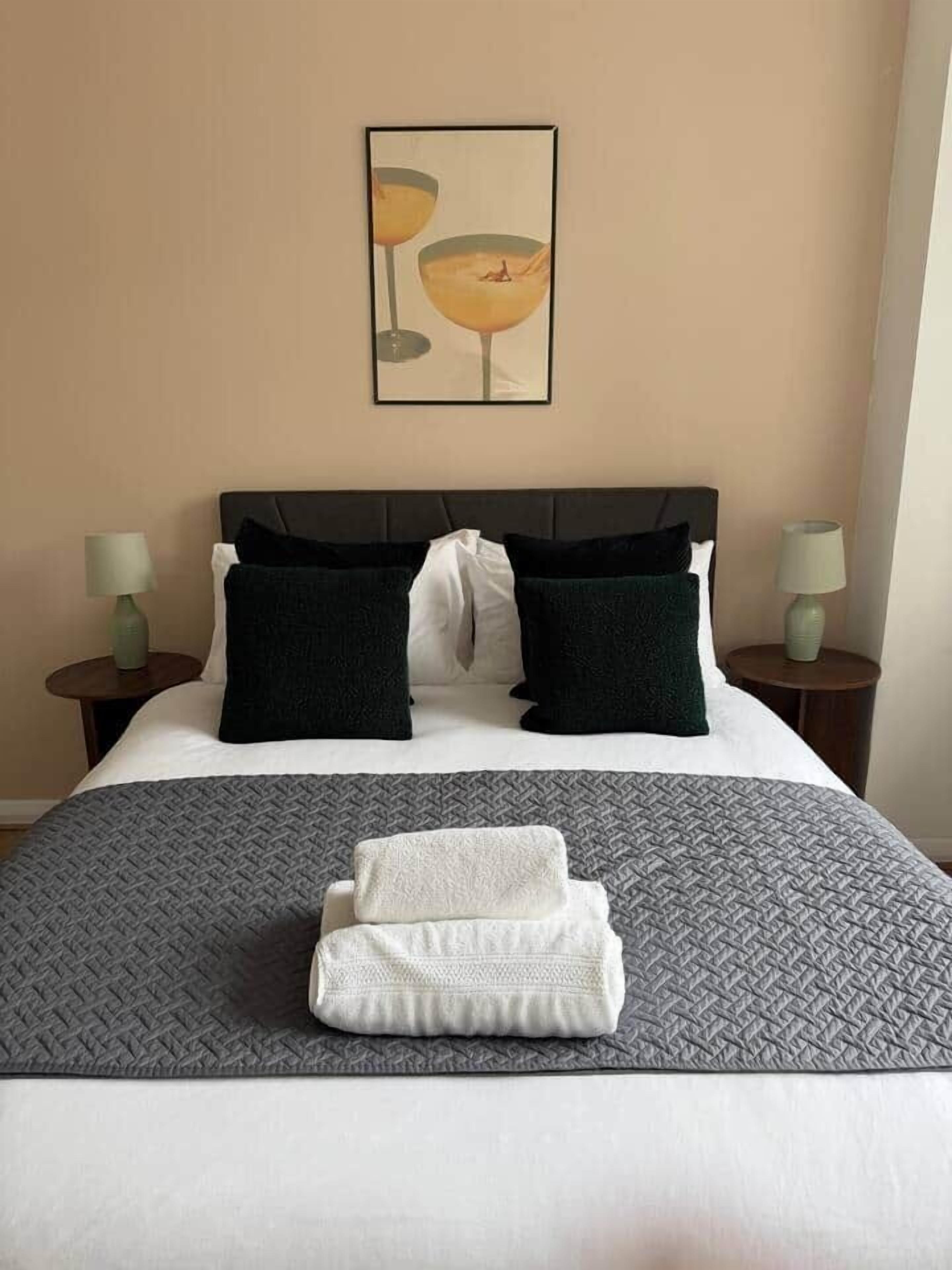 Strygejern/strygebræt, Wi-Fi, sengetøj