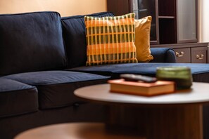 Interior - Scarlett | 2 Bedroom Apartment (London)