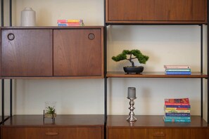 Interior - Scarlett | 2 Bedroom Apartment (London)