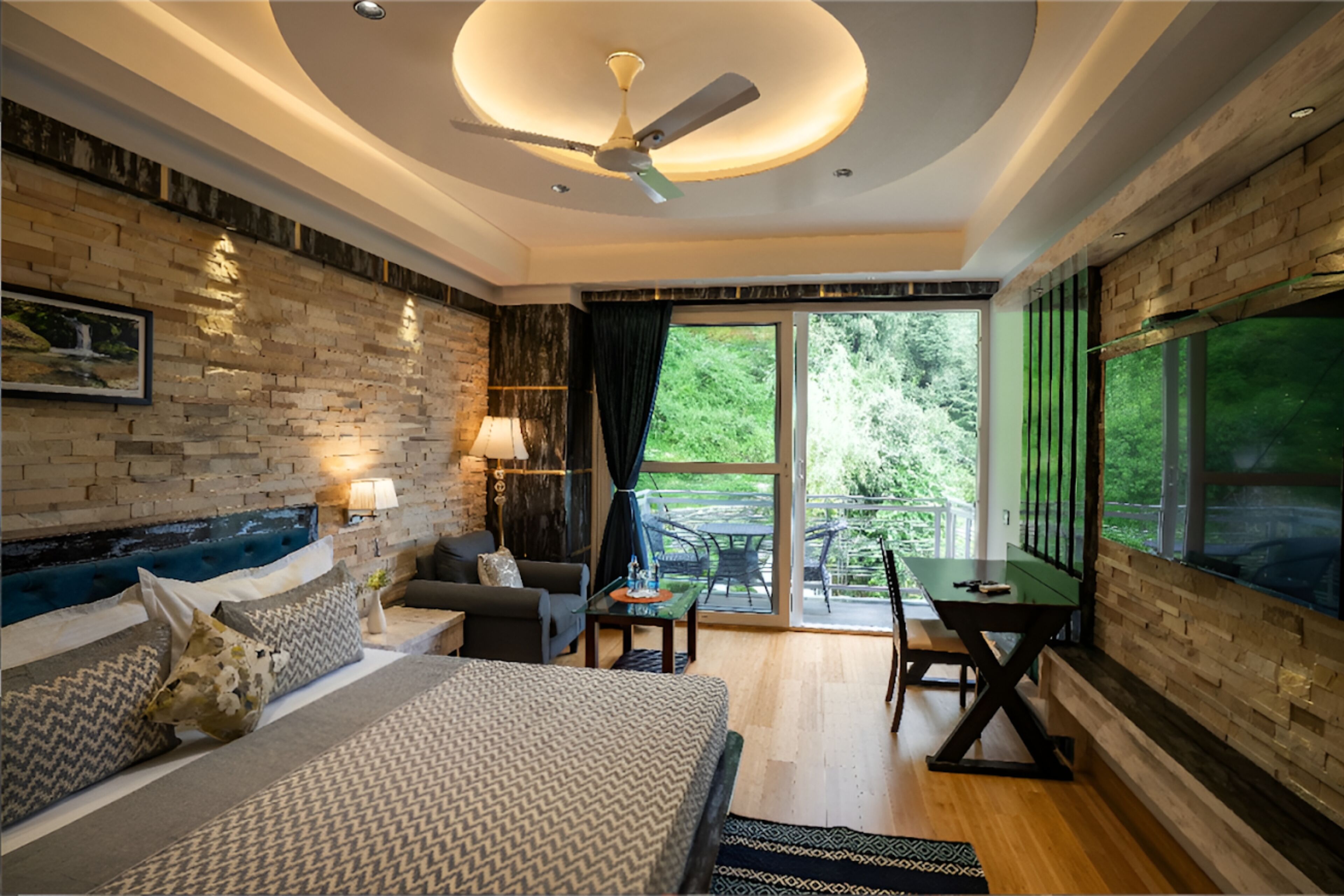 Superior Room With Balcony