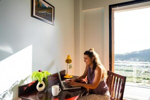 واي فاي مجانًا