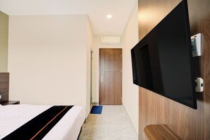 Habitación Deluxe doble | Ropa de cama de alta calidad, escritorio, wifi gratis y ropa de cama