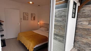 Luxury Apartment | Blackout curtains, soundproofing, free WiFi