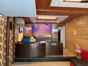 Reception - THE GRAND SERENITY HOTEL (Nagpur)