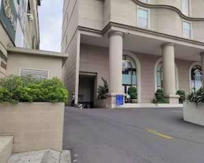 Front of property - Sarang Luxstay Terra Royal Residence (Xuan Hoa)