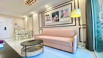 Family Suite, 3 Bedrooms, Club lounge access, City View