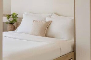 Egyptian cotton sheets, premium bedding, down duvets - Sarang Luxstay Terra Royal Residence (Xuan Hoa)