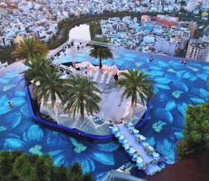 Egyptian cotton sheets, premium bedding, down duvets - Sarang Luxstay Terra Royal Residence (Xuan Hoa)