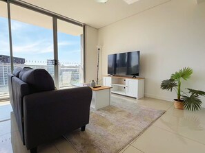 Living area - Stunning 2BR with River & City Views in Parramatta (Parramatta)