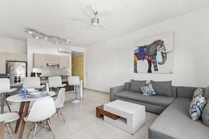 Standard Apartment (lisboa 8) | Living area - Lisboa Condominium - Modern Stay (Puerto Vallarta)
