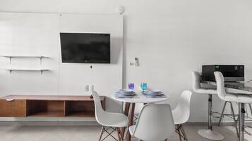 Standard Apartment | Dining room