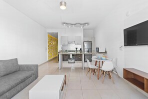 Traditional Apartment (lisboa 5) | Living area - Lisboa Condominium - Modern Stay (Puerto Vallarta)